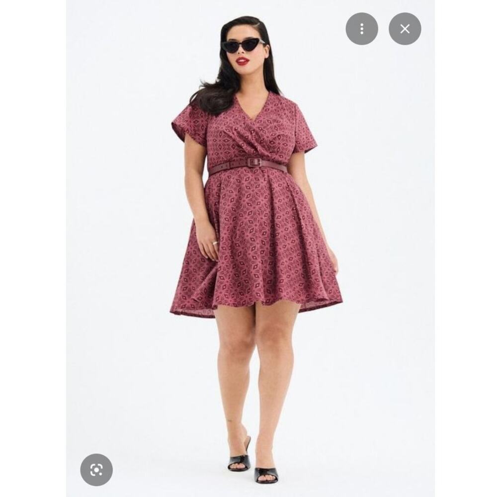 Torrid Retro Chic Surplice Mini Dress 26 Atomic Geometric Belted Party Pinup